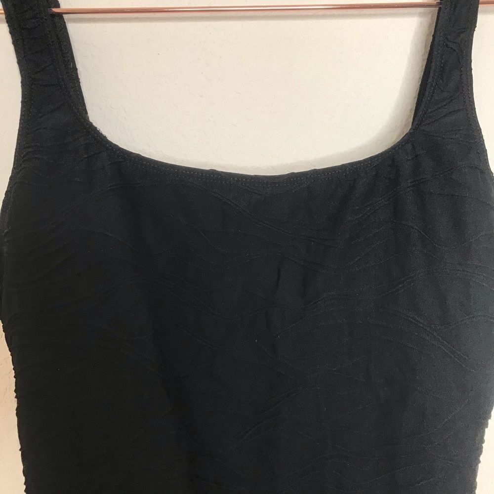 Vintage black textured‎ square neck one piece - Picture 7 of 8
